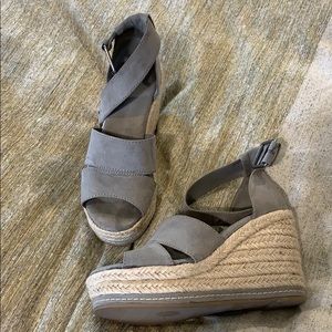 Wedge sandals